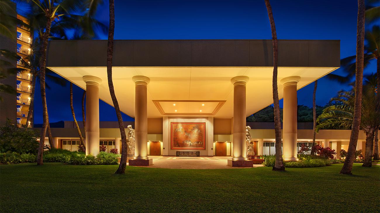 Resort Grounds - Kauai Court